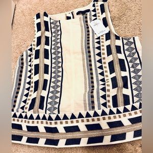 NWT Banana Republic Jacquard button-back top, size Small